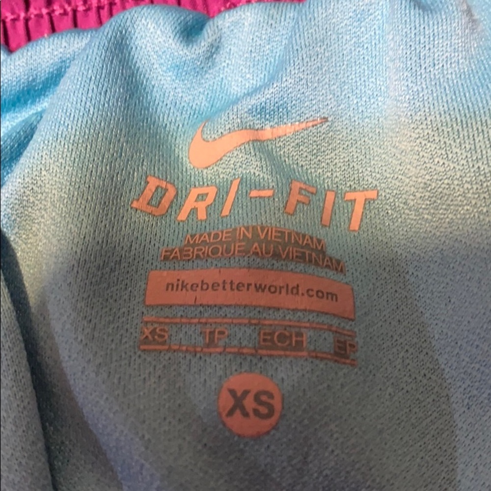 Nike shorts - Picture 2 of 2